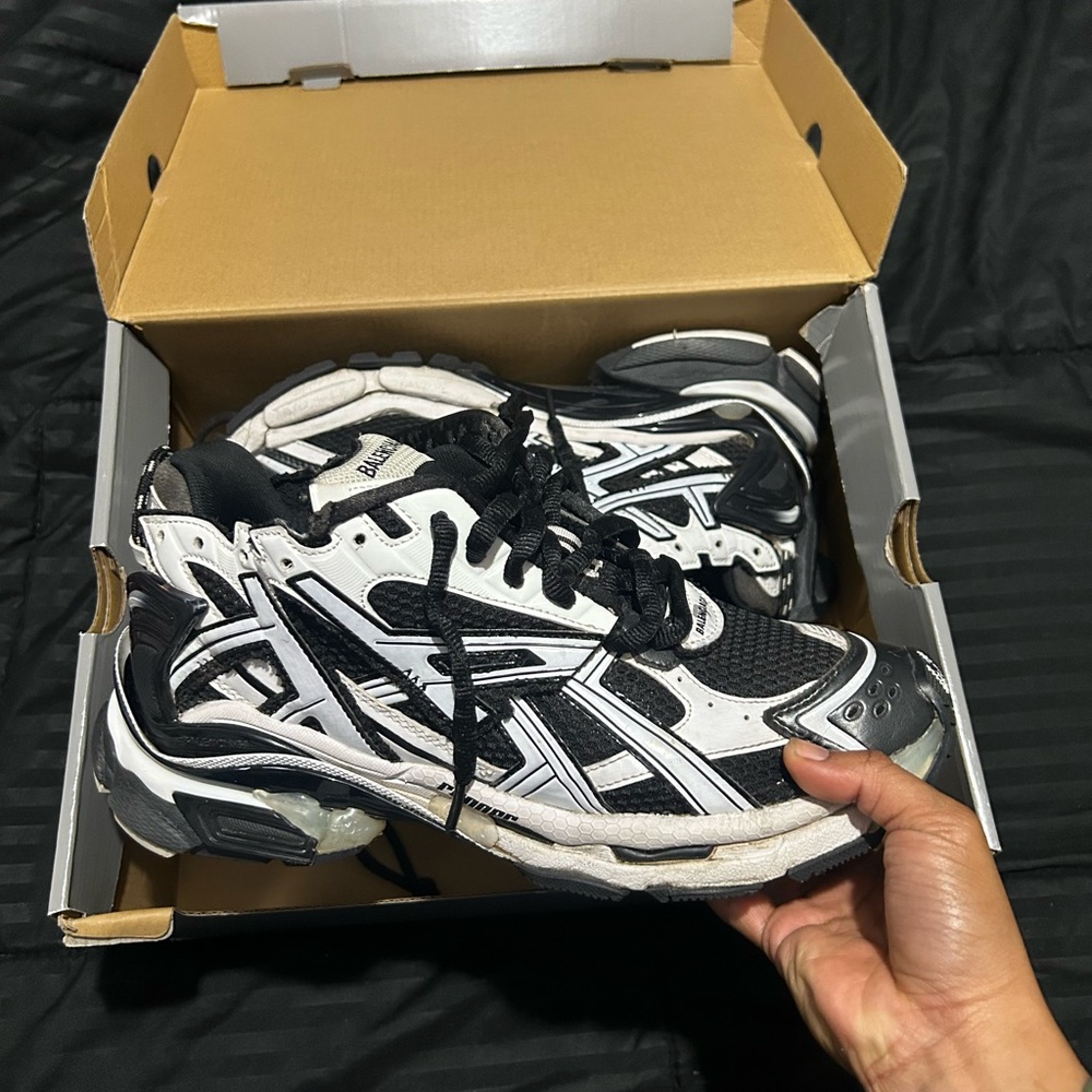 Track runner  Sneakers